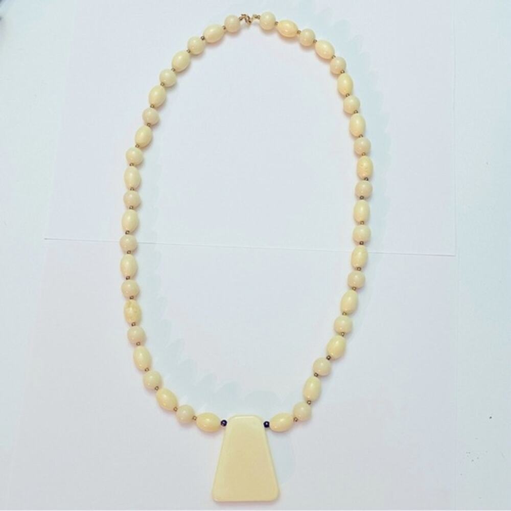 Vtg Faux Ivory Bead Necklace Pendant Boho Chic Bohemian Tribal Bead Beaded